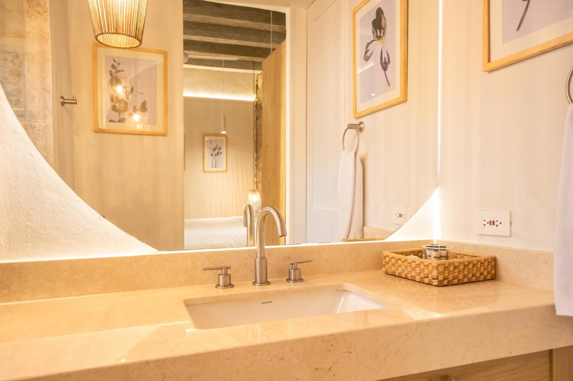 Hotel Casa La Mantilla By Faranda Boutique Cartagena Екстериор снимка